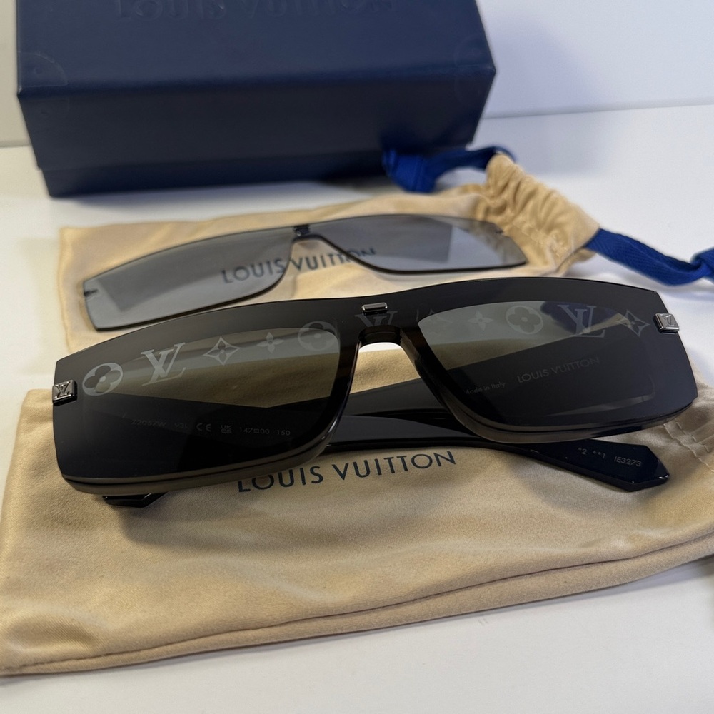Louis Vuitton Speed Mask Sunglasses Z2057W and interchangeable blue lens